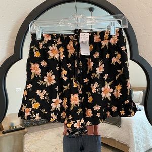 American Eagle fabric shorts